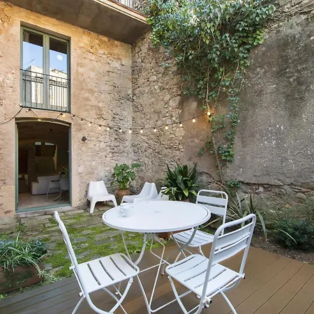 Apartamento Baños Arabes Con Jardín